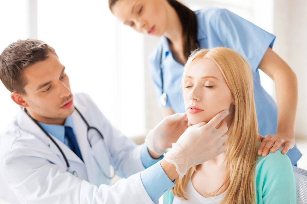 Dr jejurikar reviews the latest trends in surgery