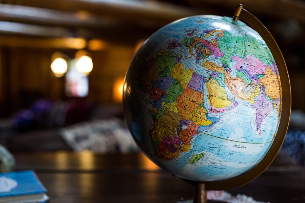 4 Tips for Moving Your Company Overseas: A Guide to Successful International Relocation