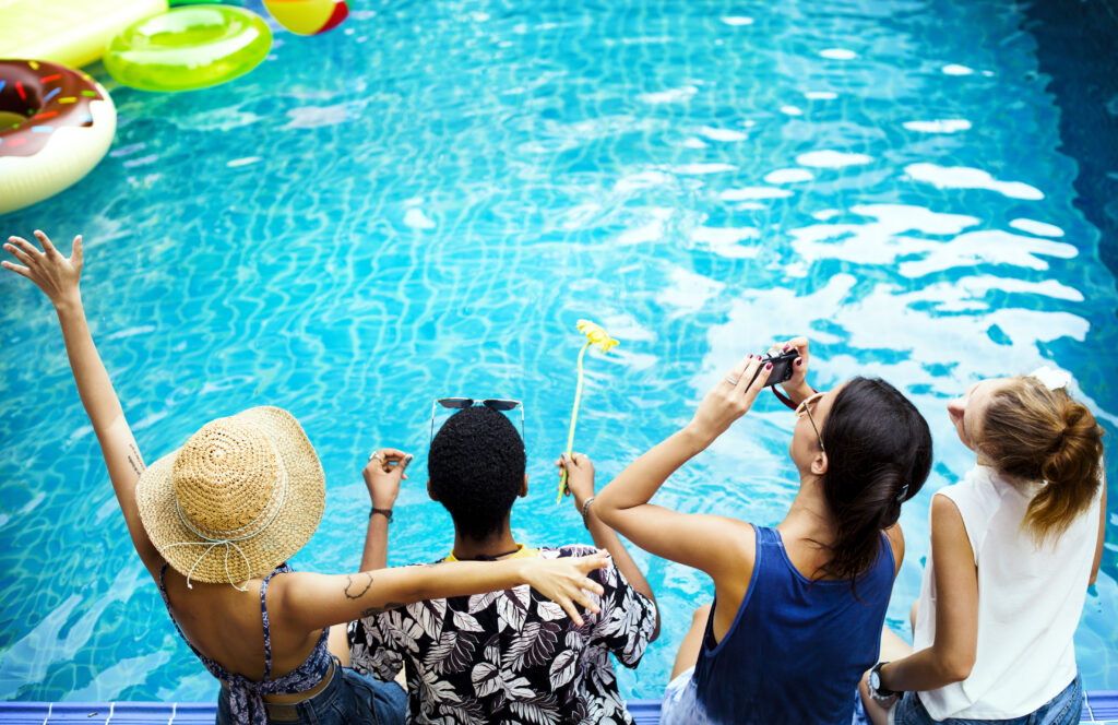 Pool party